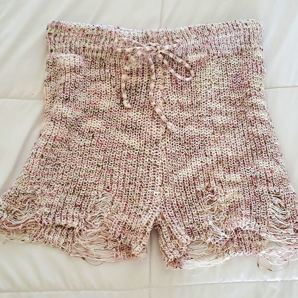NWOT POL Distressed shorts elastic & drawstring L - Picture 2 of 9
